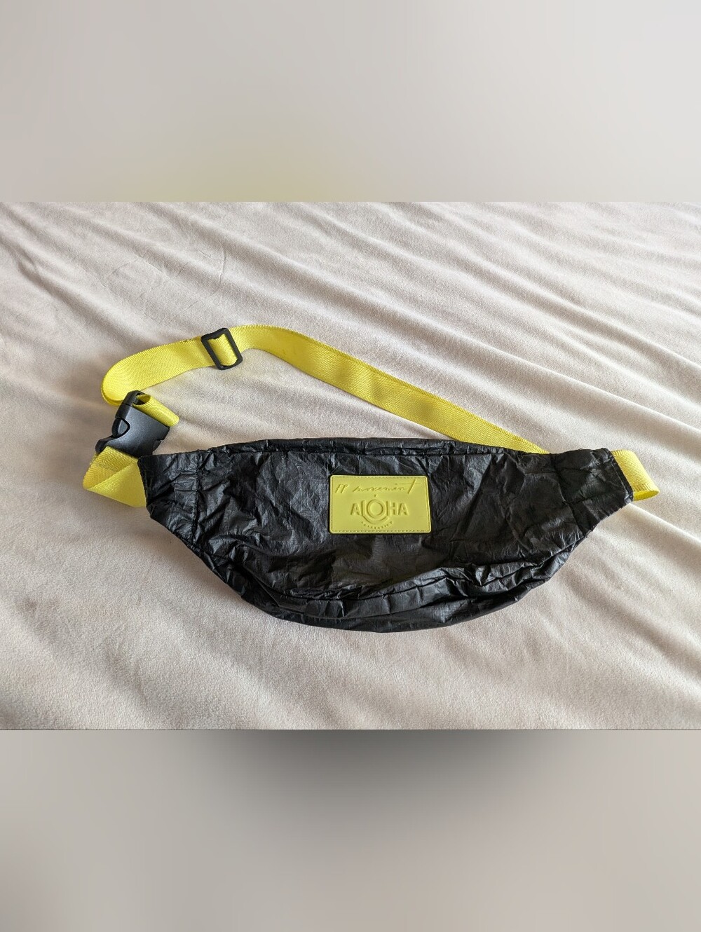 Aloha Collection Black & Yellow Waist Bag Fanny Pack